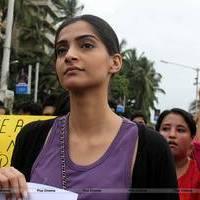 Sonam Kapoor Ahuja - Sonam during a Protest against gang rape Photos | Picture 550986