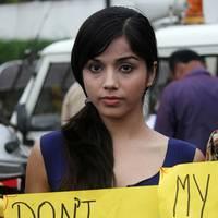 Sonam during a Protest against gang rape Photos | Picture 550989