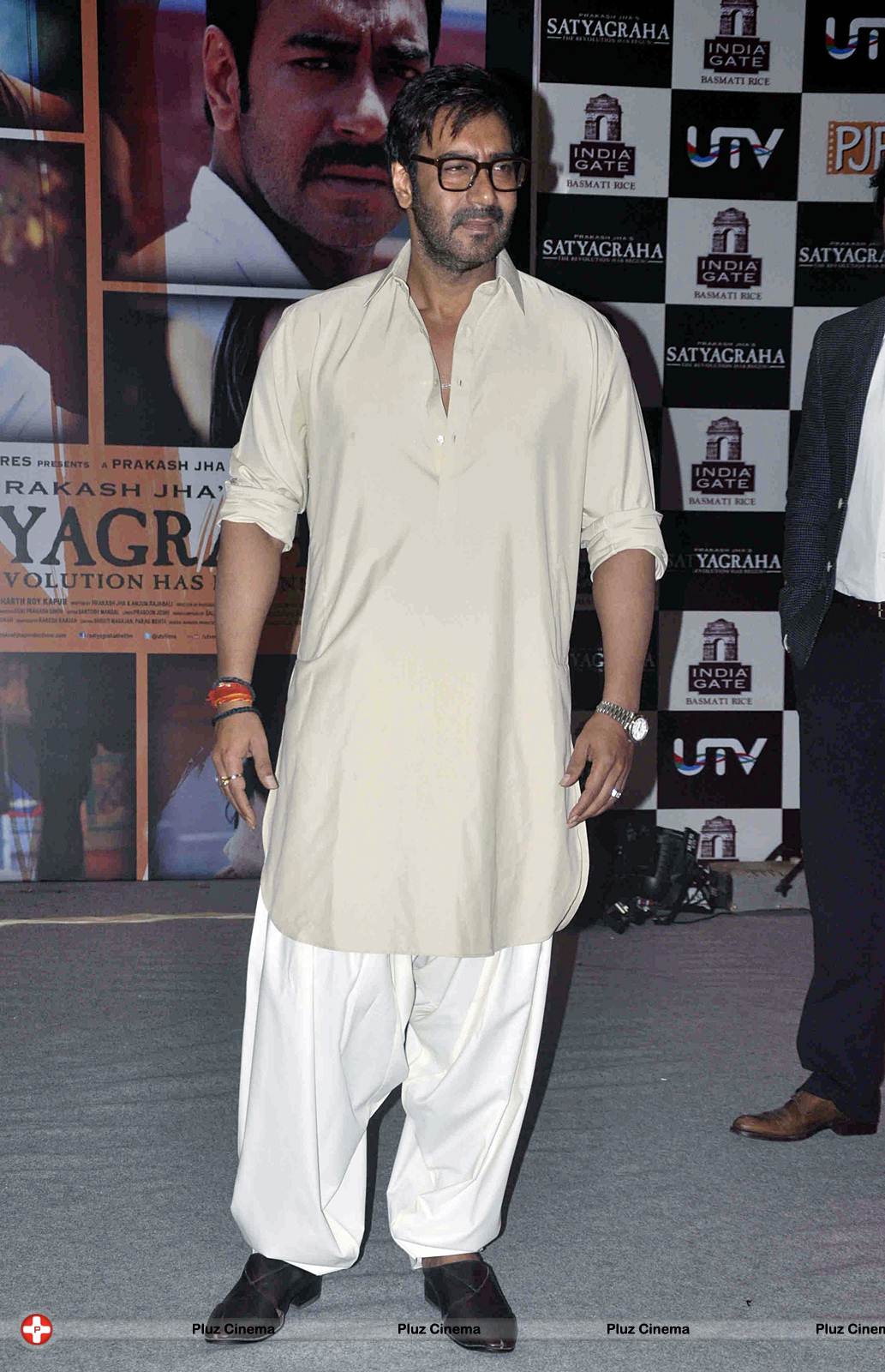 Ajay Devgn - Satyagraha movie team during the promotion Photos | Picture 550129