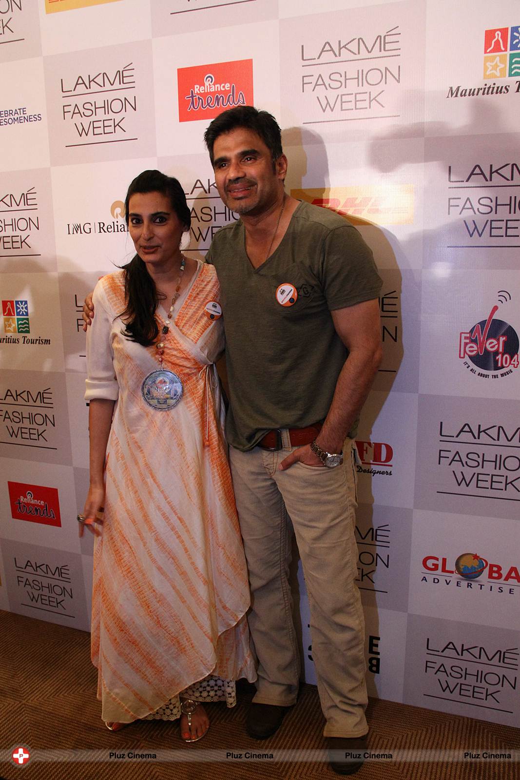 Sunil Shetty and Mana during Lakme Fashion Week Winter Festive 2013 Day 5 Photos | Picture 552126