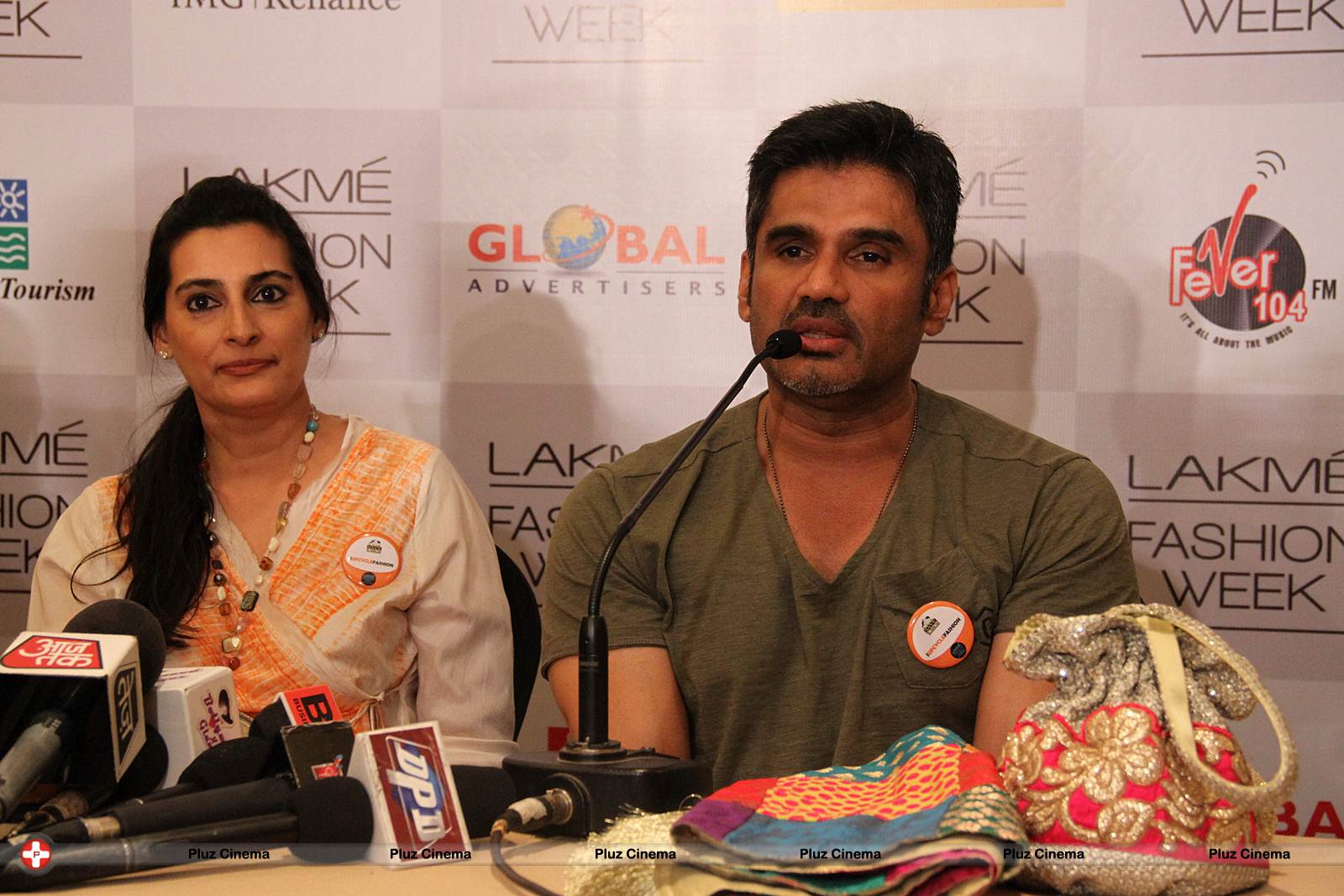 Sunil Shetty and Mana during Lakme Fashion Week Winter Festive 2013 Day 5 Photos | Picture 552132