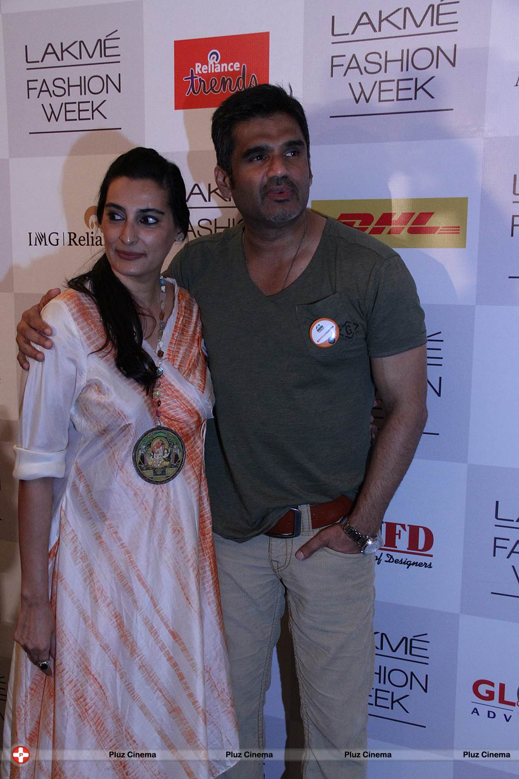 Sunil Shetty and Mana during Lakme Fashion Week Winter Festive 2013 Day 5 Photos | Picture 552133