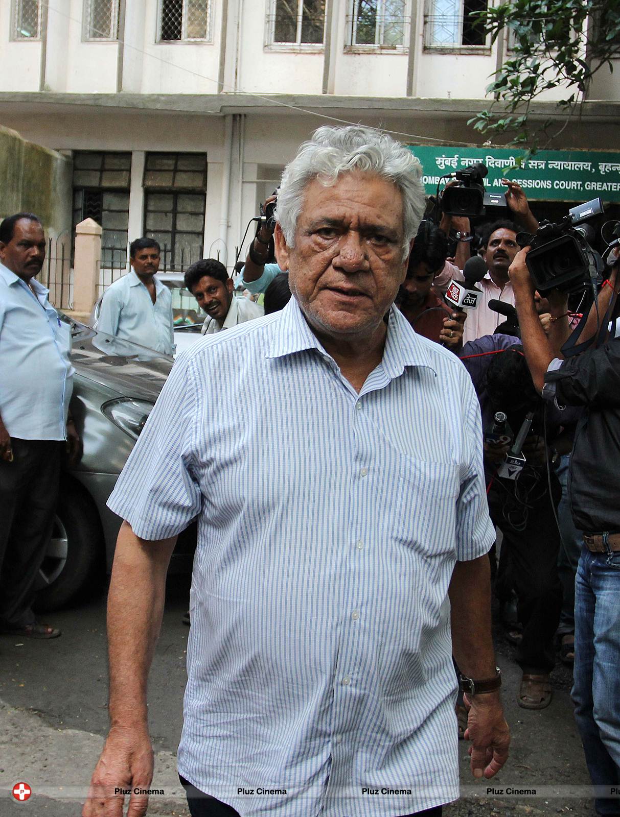 Om Puri - Om Puri gets anticipatory bail in domestic violence case Photos | Picture 554864