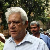 Om Puri - Om Puri gets anticipatory bail in domestic violence case Photos