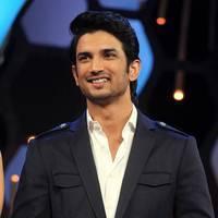 Sushant Singh - Shuddh Desi Romance promoted on sets of Zee TV's DID Super Mom Photos