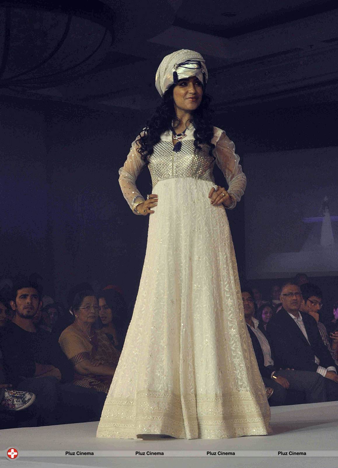 Shibani Kashyap - 12th edition of Glamour Style Walk 2013 Photos | Picture 555326