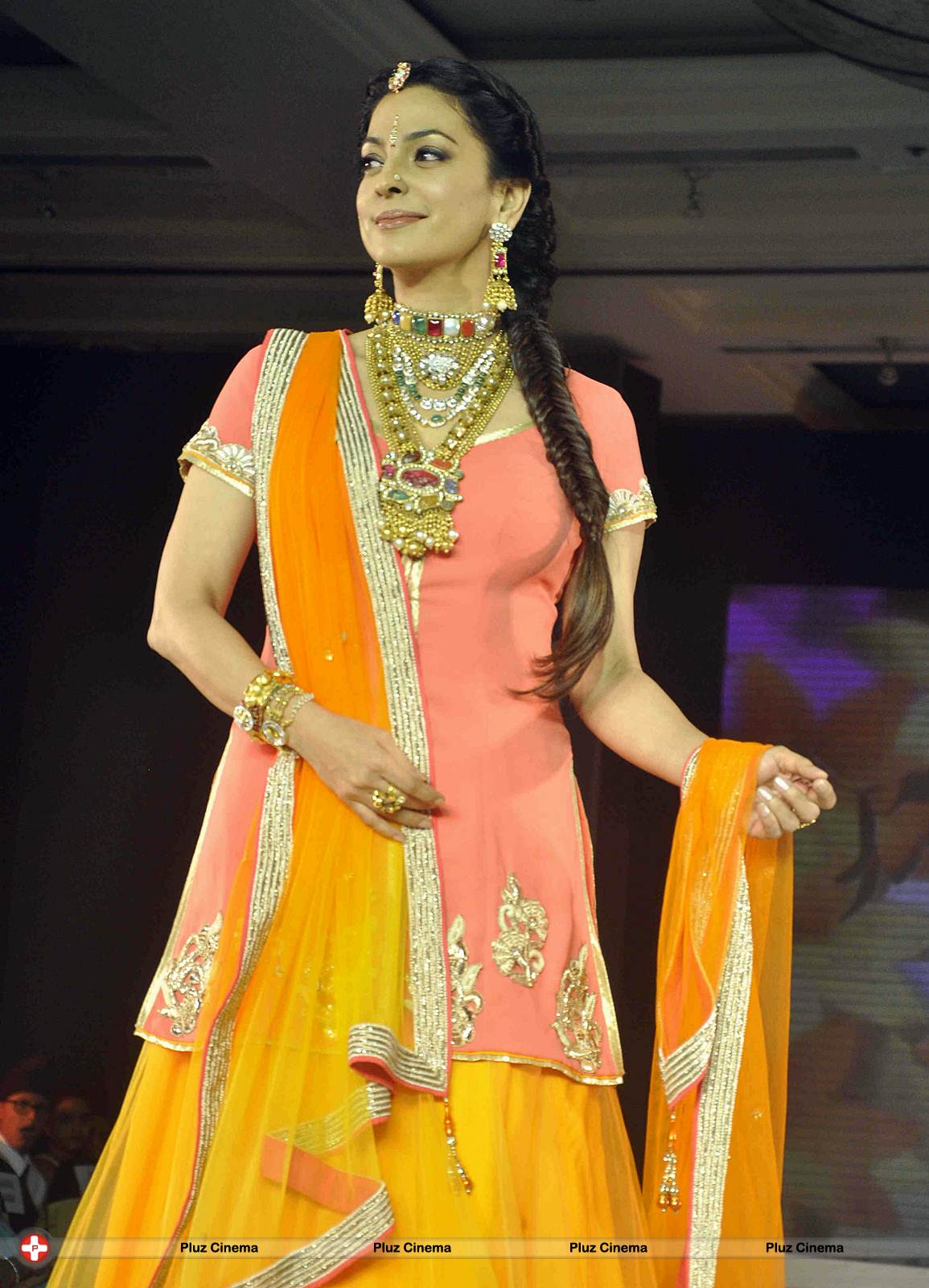 Juhi Chawla - 12th edition of Glamour Style Walk 2013 Photos | Picture 555328
