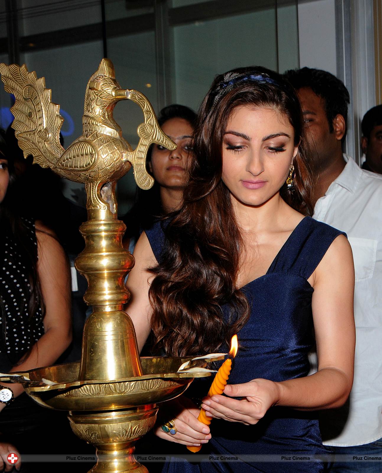 Soha Ali Khan - Launch of glamour style walk 2013 Photos | Picture 557381