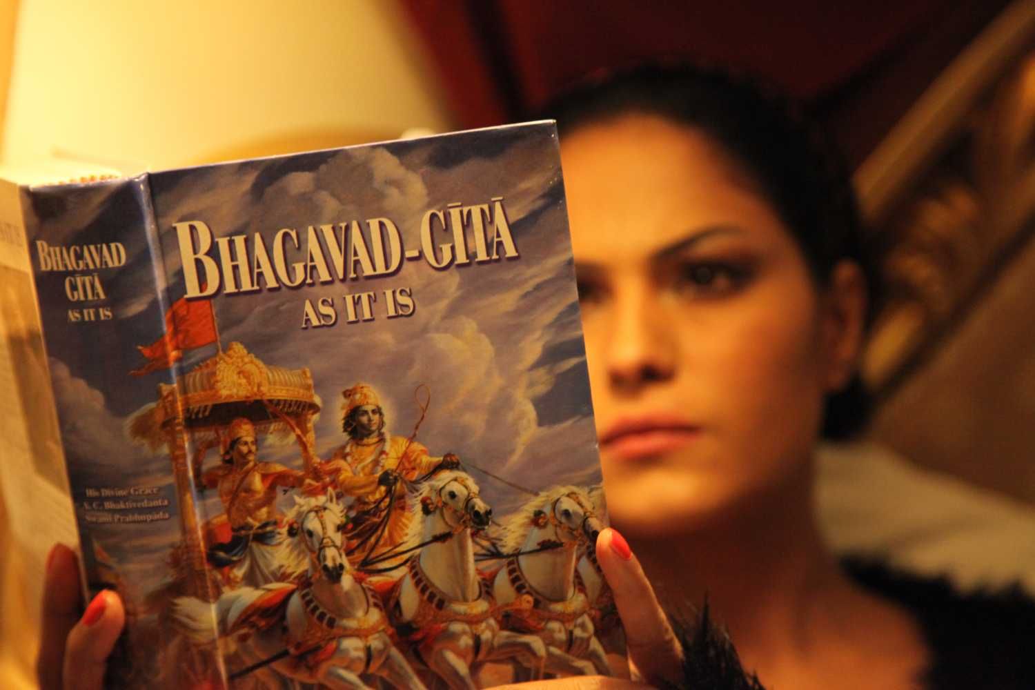 In Pics: Veena Malik Follows Bhagavad Gita | Picture 355092