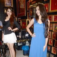 Ponds Miss India winners launch 24kt Gold Foil Windows Photos | Picture 503945