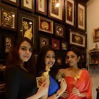 Ponds Miss India winners launch 24kt Gold Foil Windows Photos | Picture 503948
