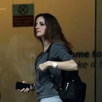 Sussanne Khan - Celebs to meet Hirthik Roshan after brain surgery Photos | Picture 504147