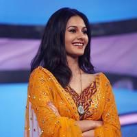Amyra Dastur - Promotion of film Issaq on the sets of Zee TV reality show DID Super MOM Photos | Picture 509253