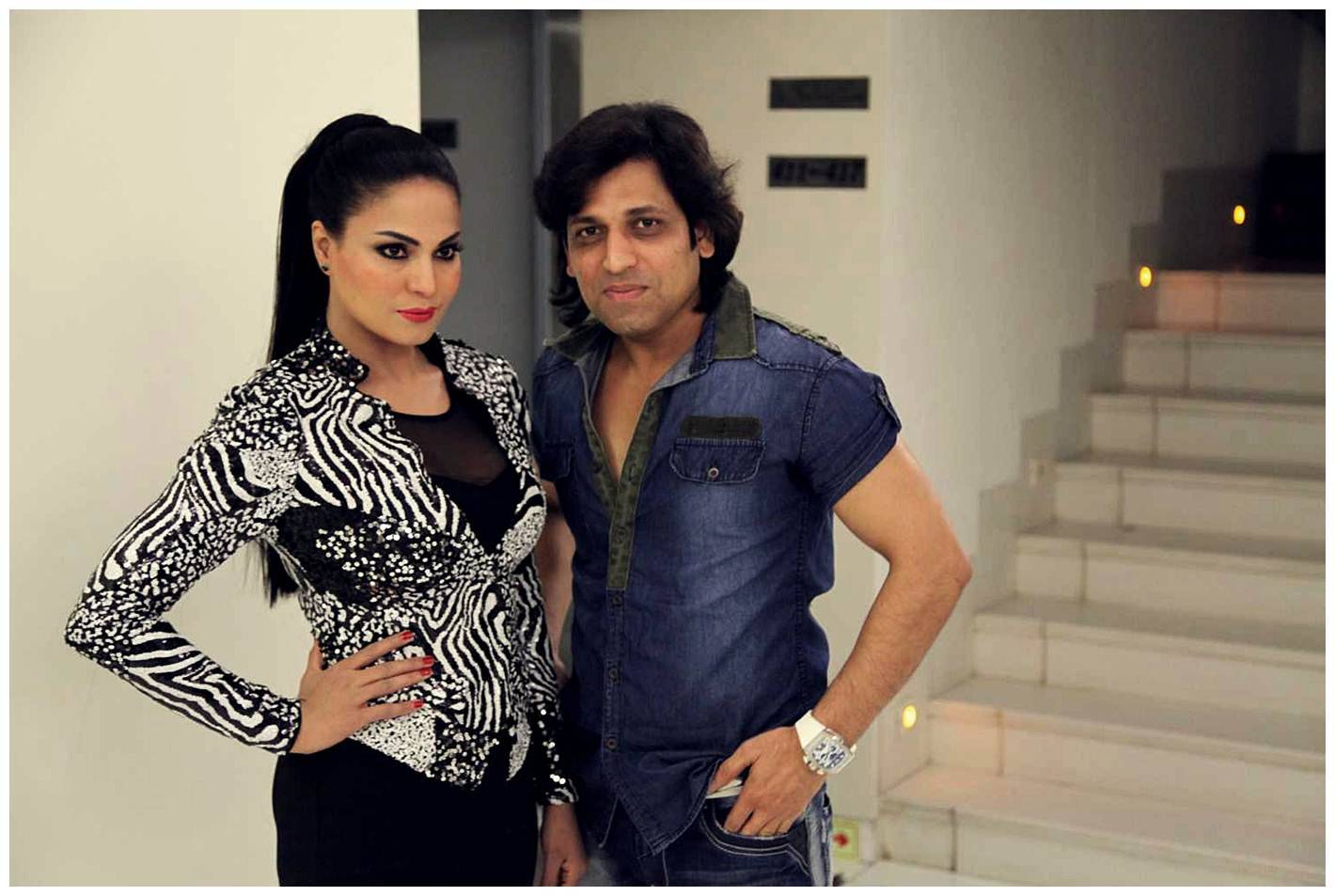 Veena Malik Bombastic performance at Gujarati Gaurav Vanta Awards Photos | Picture 453710