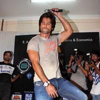 Shahid Kapoor - Shahid Kapoor perform at Enigma 2013 to promote Phata Poster, Nikla Hero Photos | Picture 559718