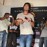 Shahid Kapoor - Shahid Kapoor perform at Enigma 2013 to promote Phata Poster, Nikla Hero Photos | Picture 559731