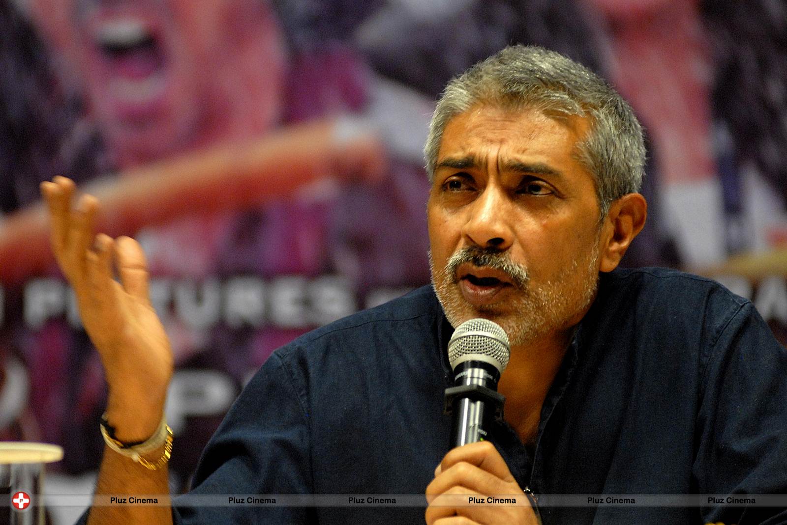 Prakash Jha - 'Satyagraha' team engages youngsters in a discussion Photos | Picture 561953