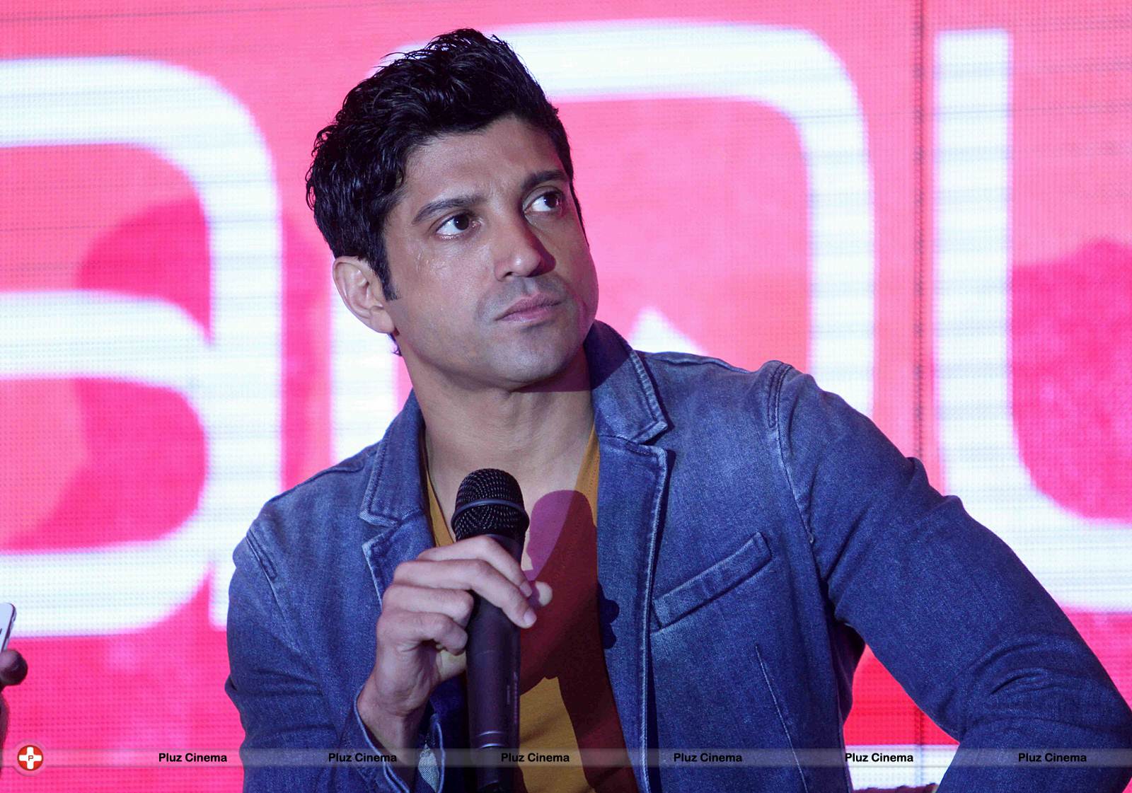 Farhan Akhtar launches Index Smartphone Photos | Picture 563098