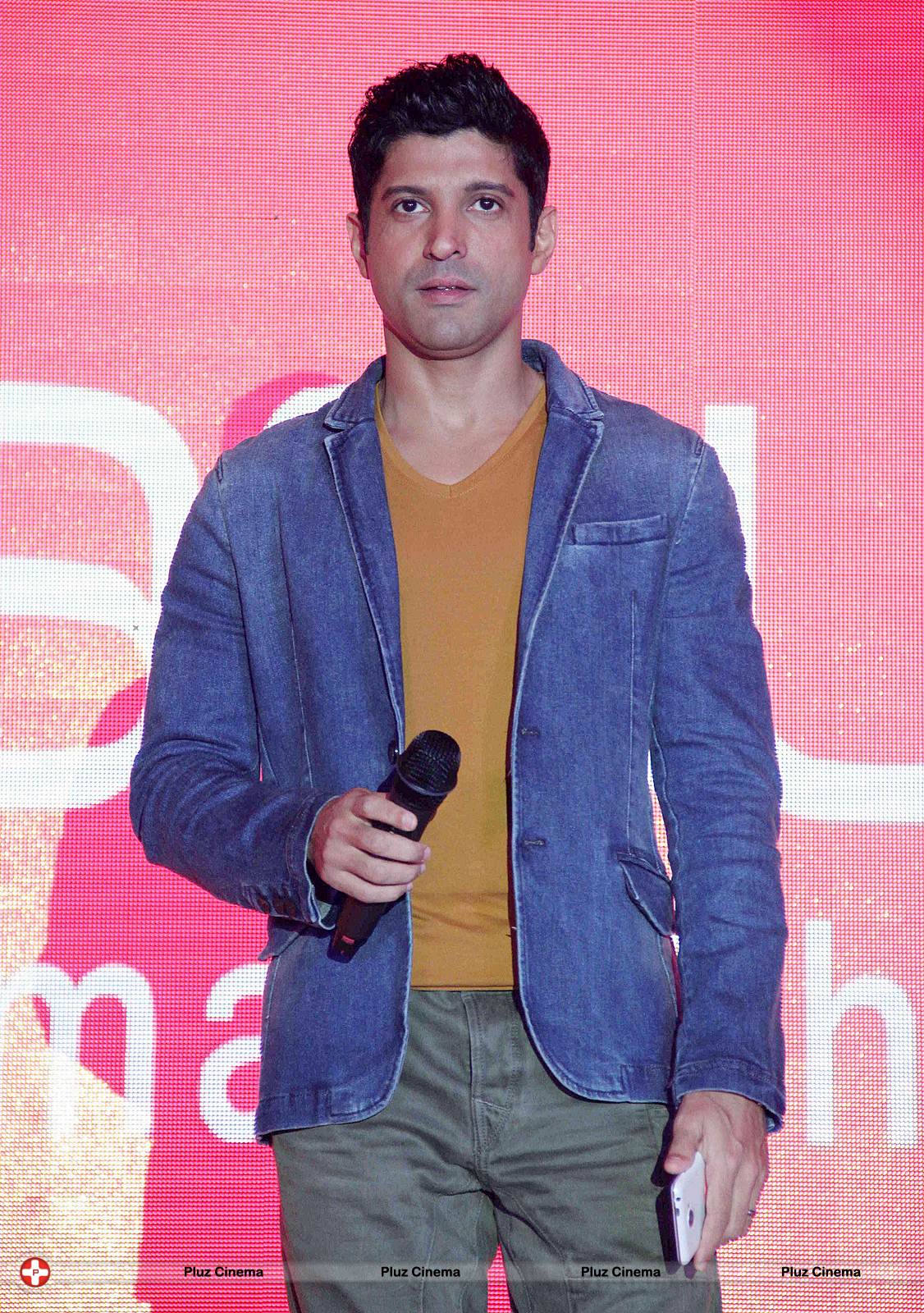 Farhan Akhtar launches Index Smartphone Photos | Picture 563104