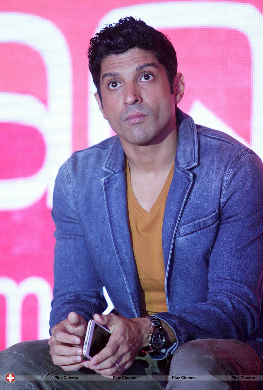 Farhan Akhtar launches Index Smartphone Photos | Picture 563109