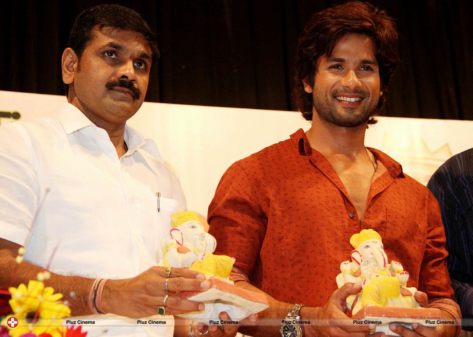 Shahid Kapoor supports Times Green Ganesh Launch Photos | Picture 563135