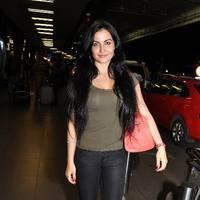 Elli Avram - Bollywood and TV stars leaves to attend SAIFTA awards in Durban Photos