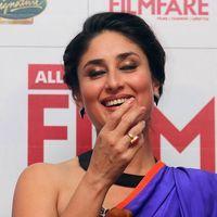 Kareena launch Filmfare magazine September 2013 cover page Photos | Picture 568388