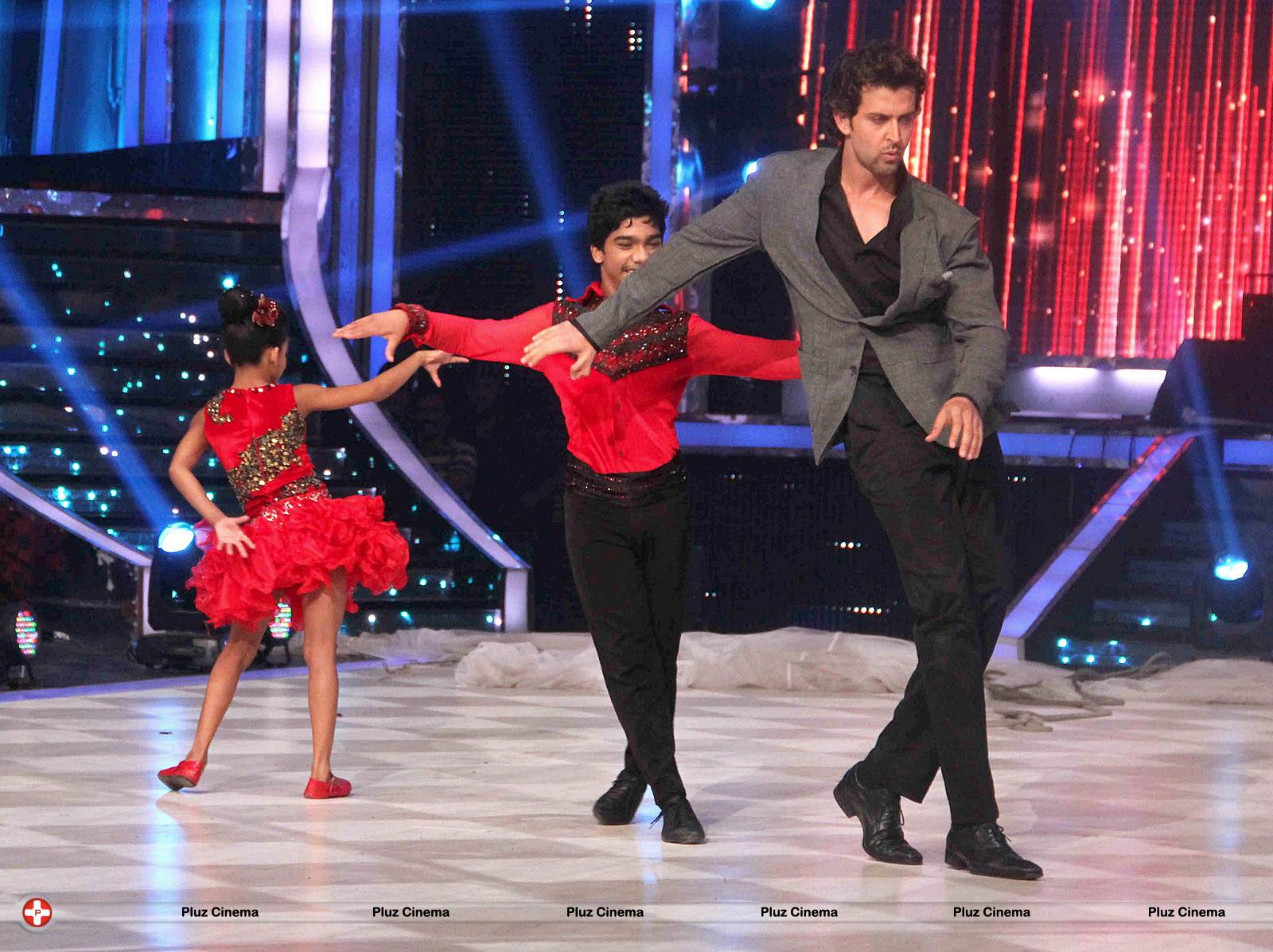 Promotion of film Krrish 3 on the sets of Jhalak Dikhhla Jaa | Picture 571117