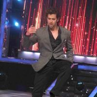 Hrithik Roshan - Promotion of film Krrish 3 on the sets of Jhalak Dikhhla Jaa | Picture 571150