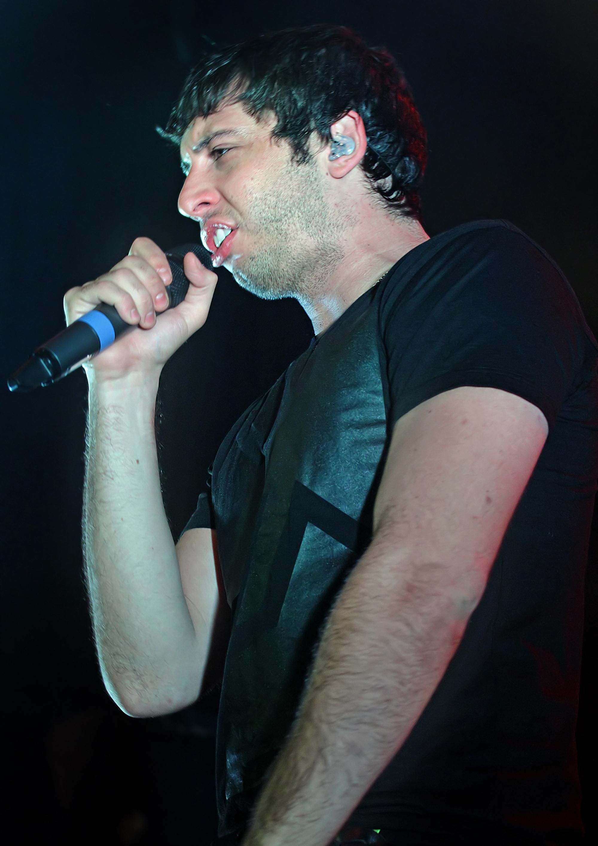 Example (real name Elliot Gleave) performing at Liverpool University Mountford Hall | Picture 134540