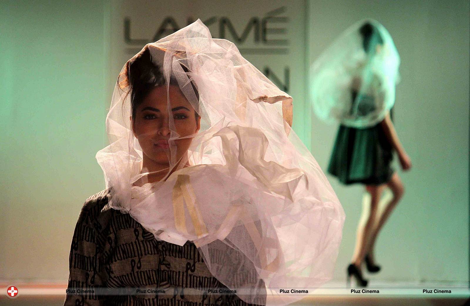 Lakme Fashion Week Winter Festive 2013: Day 2 | Picture 547995
