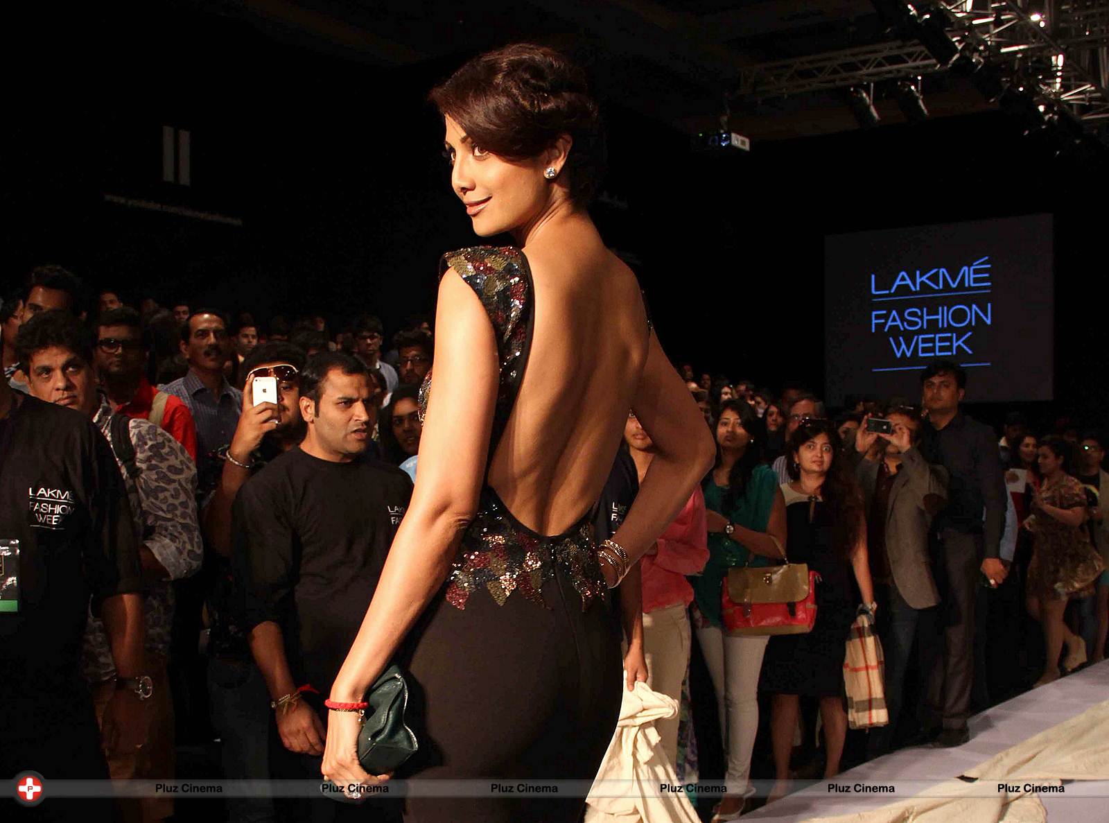 Shilpa Shetty - Lakme Fashion Week Winter/ Festive 2013: Day 3 Photos | Picture 549866