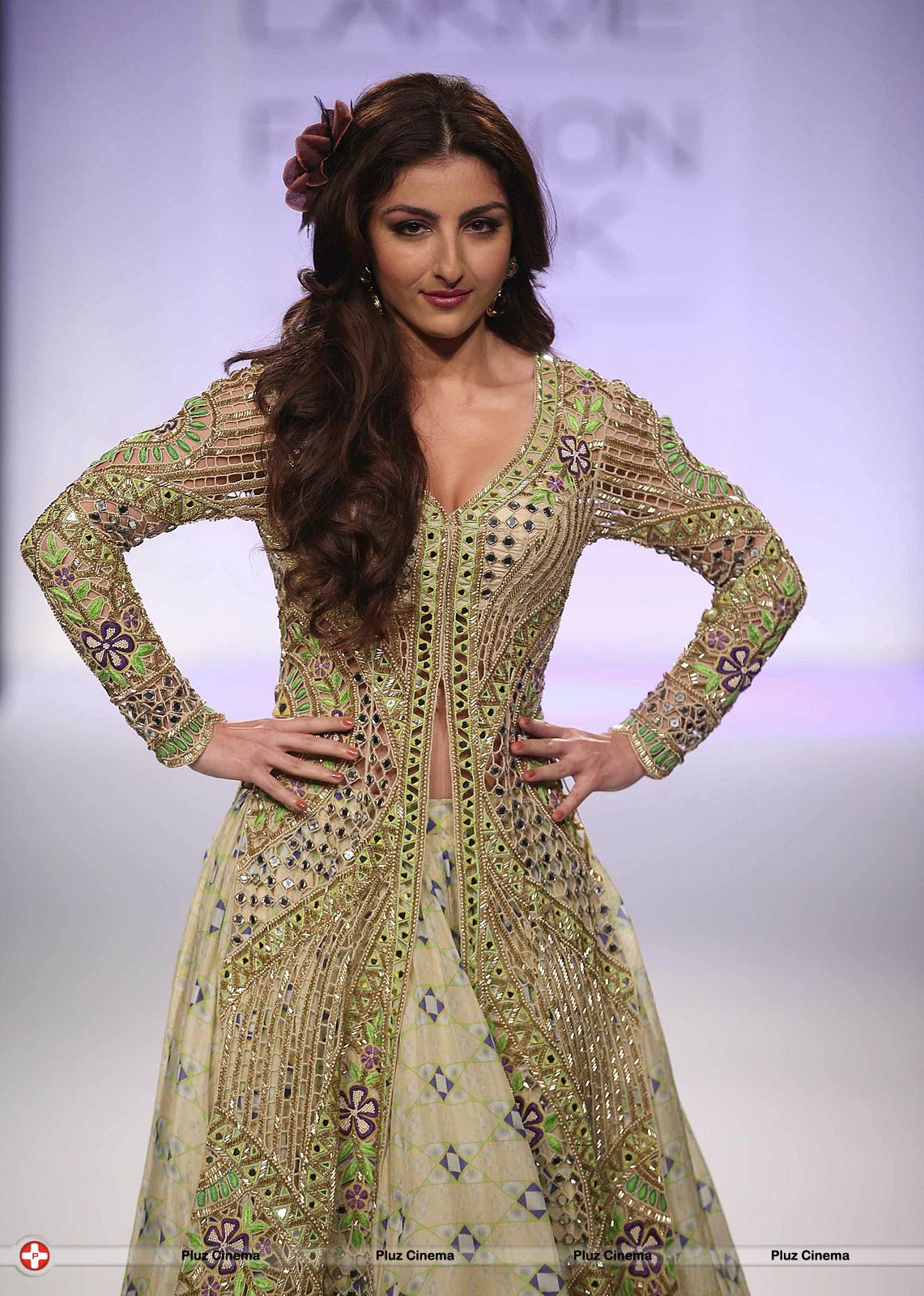 Soha Ali Khan - Lakme Fashion Week Winter/ Festive 2013: Day 3 Photos | Picture 549920