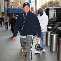 Steve Guttenberg leaves his midtown hotel