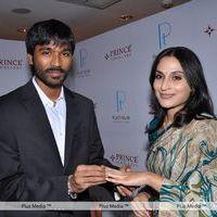 Aishwarya and Dhanush unveil Prince Jewellery's Platinum - Pictures