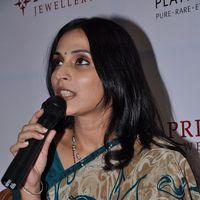 Aishwarya Dhanush - Aishwarya and Dhanush unveil Prince Jewellery's Platinum - Pictures