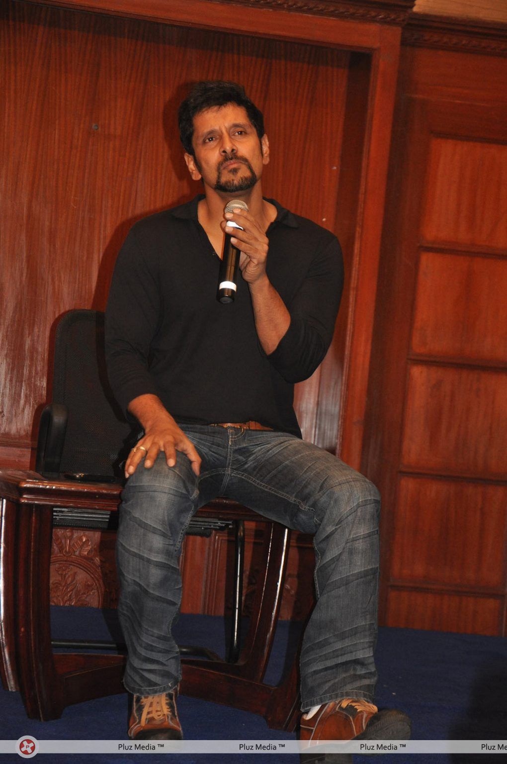 Vikram at Rajapattai Press Meet - Pictures | Picture 142379
