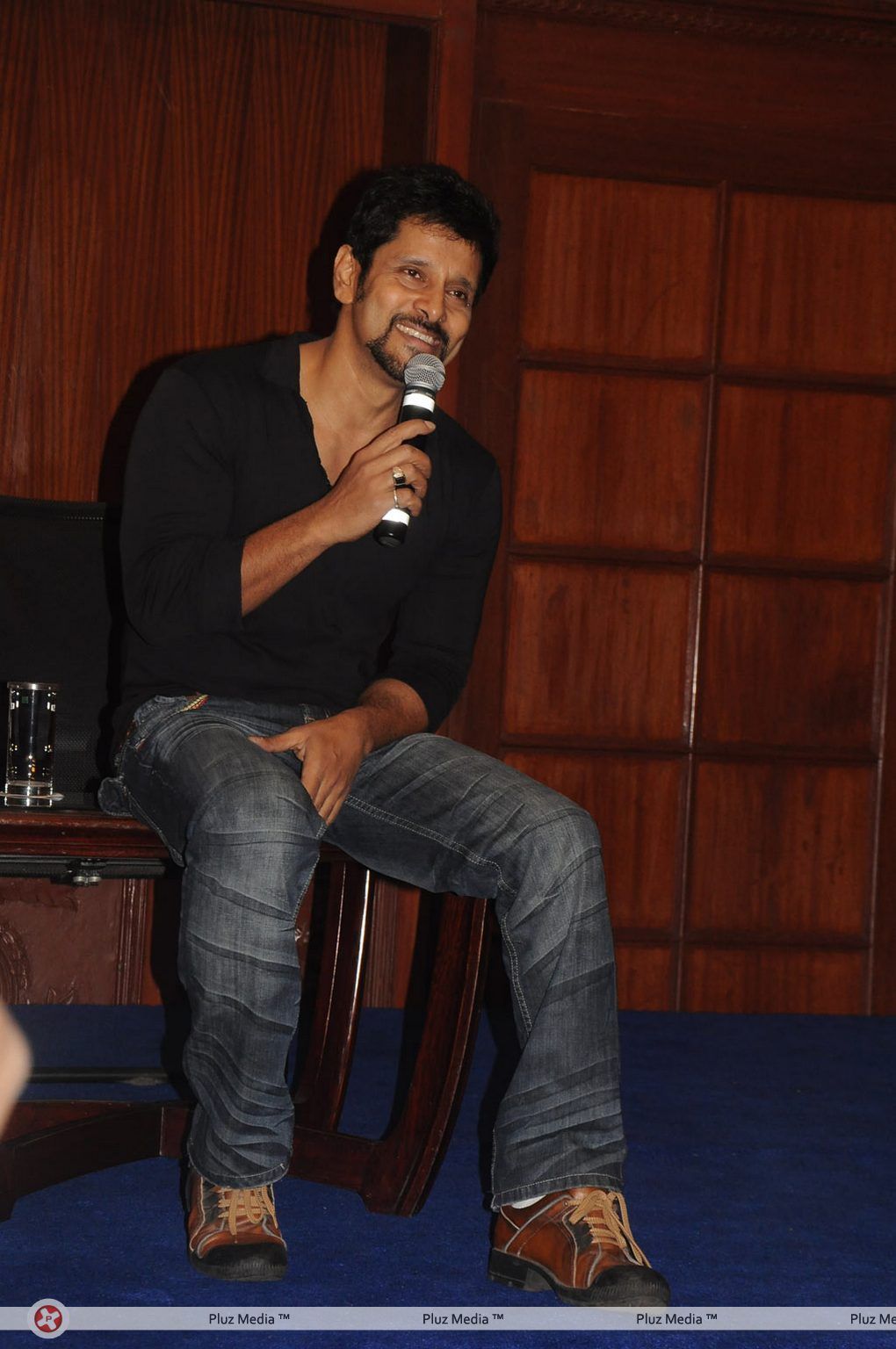 Vikram at Rajapattai Press Meet - Pictures | Picture 142402