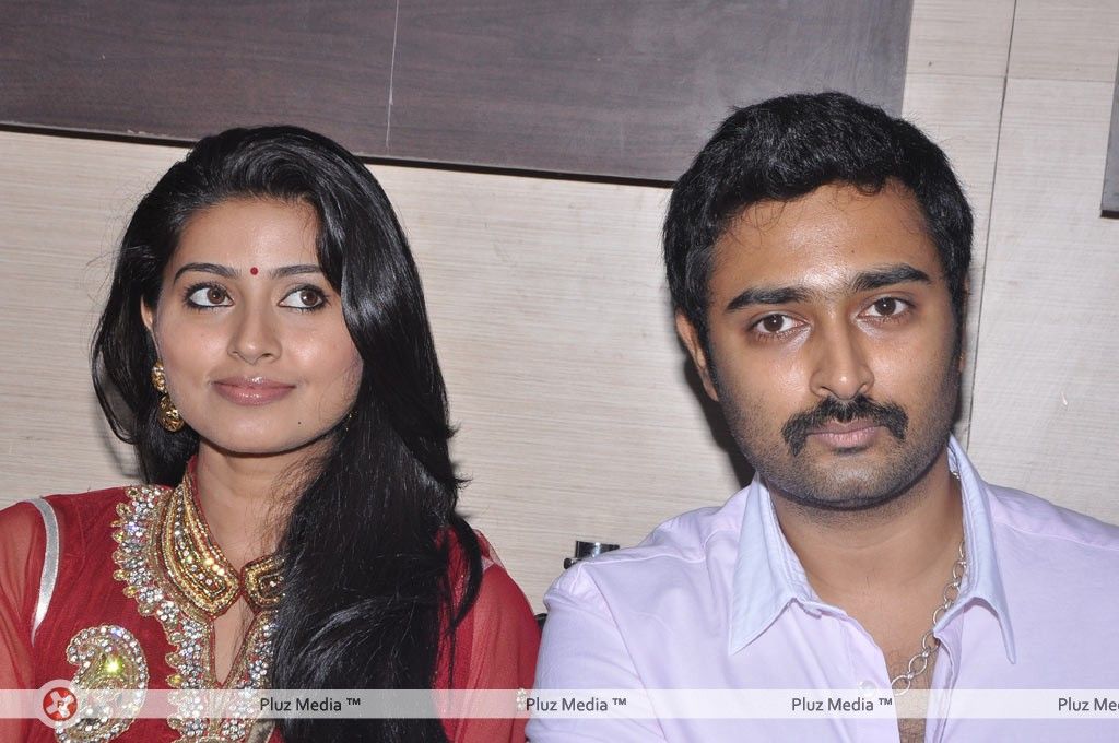 Sneha and Prasanna Inaugurate Bath Caff Showroom - Pictures | Picture 187481
