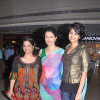 Gouthami with Daughter at Satya Paul Event - Pictures | Picture 190182
