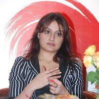 Sonia Agarwal - Sonia Agarwal flagged off RED 2012 - Pictures