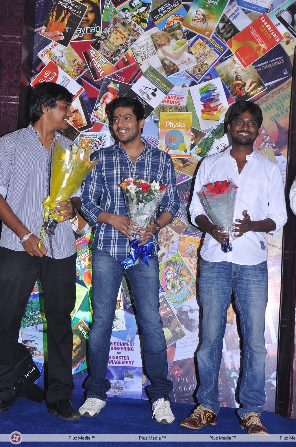 Arya at Puththagam Movie Opening - Pictures | Picture 192107