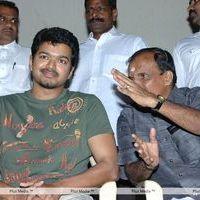 Vijay visites Coimbatore Theater - Pictures | Picture 160349