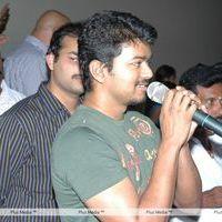 Vijay visites Coimbatore Theater - Pictures | Picture 160351