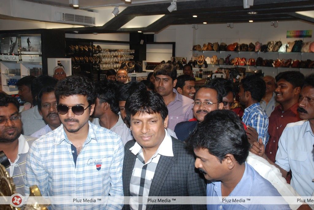 Vijay Inaugurates Hi Style Showroom Pictures | Picture 164405
