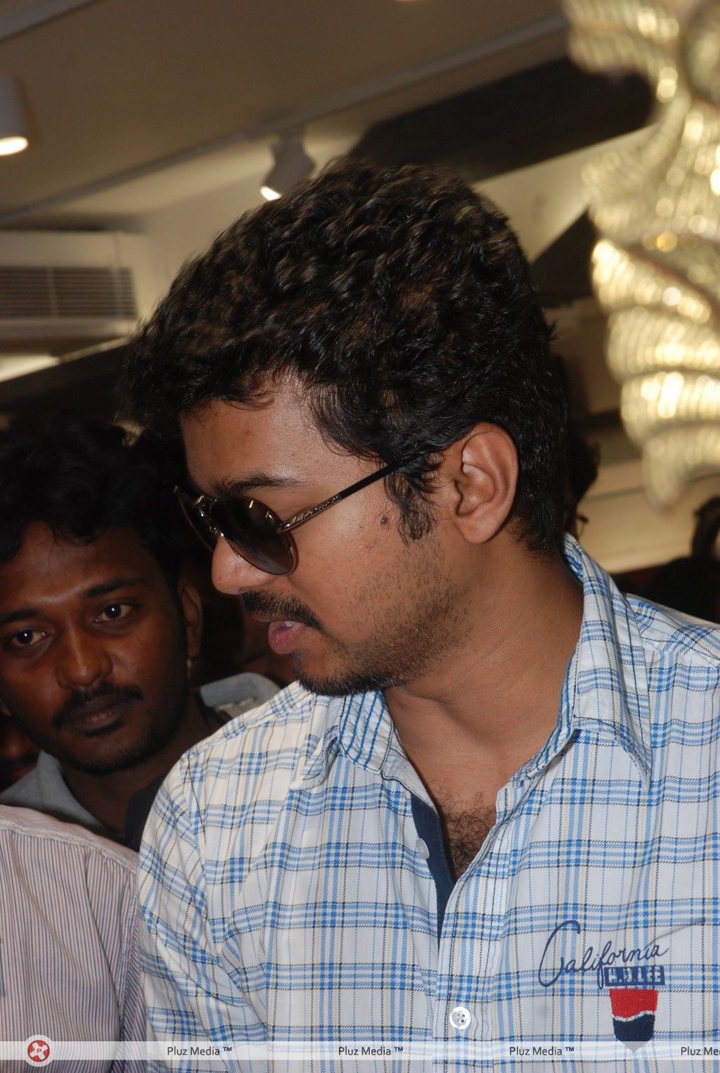 Vijay Inaugurates Hi Style Showroom Pictures | Picture 164415