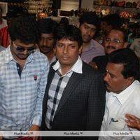 Vijay Inaugurates Hi Style Showroom Pictures | Picture 164397