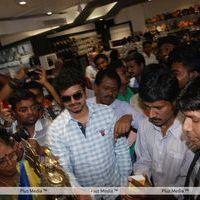 Vijay Inaugurates Hi Style Showroom Pictures | Picture 164409