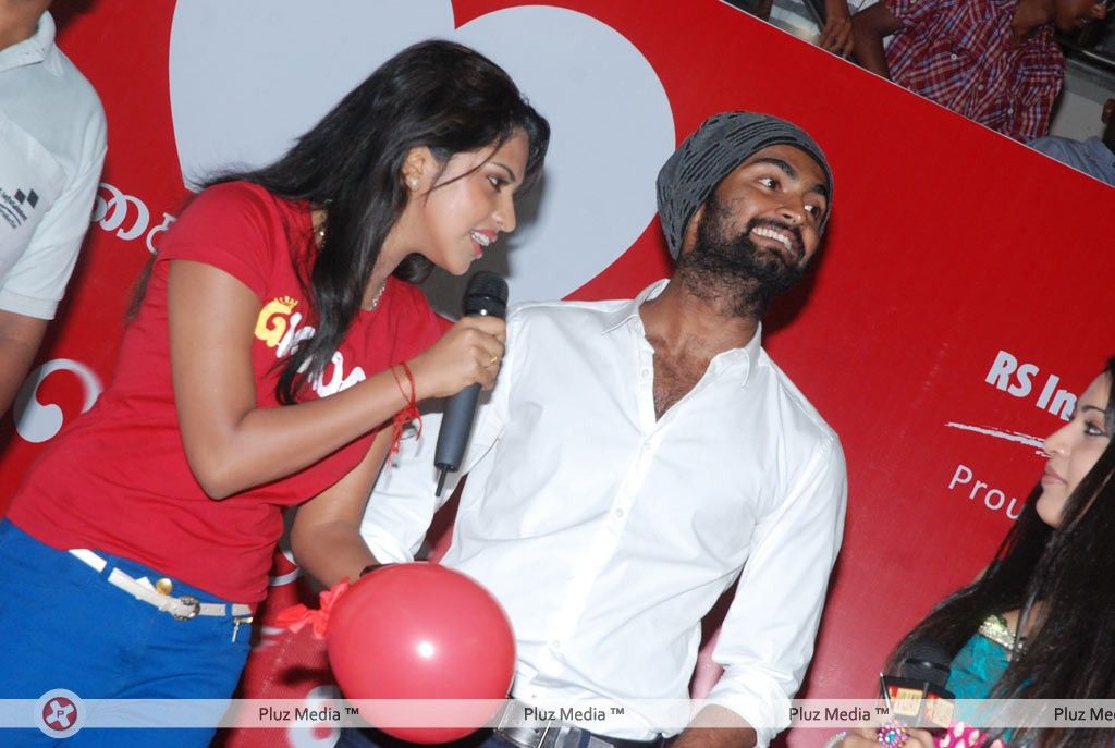 Muppozhudhum Un Karpanaigal Movie Team Celebrates Valentines Day Pictures | Picture 165124
