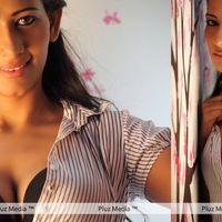 Sanjana Singh Hot in Yaarukku Theriyum - Stills | Picture 167637